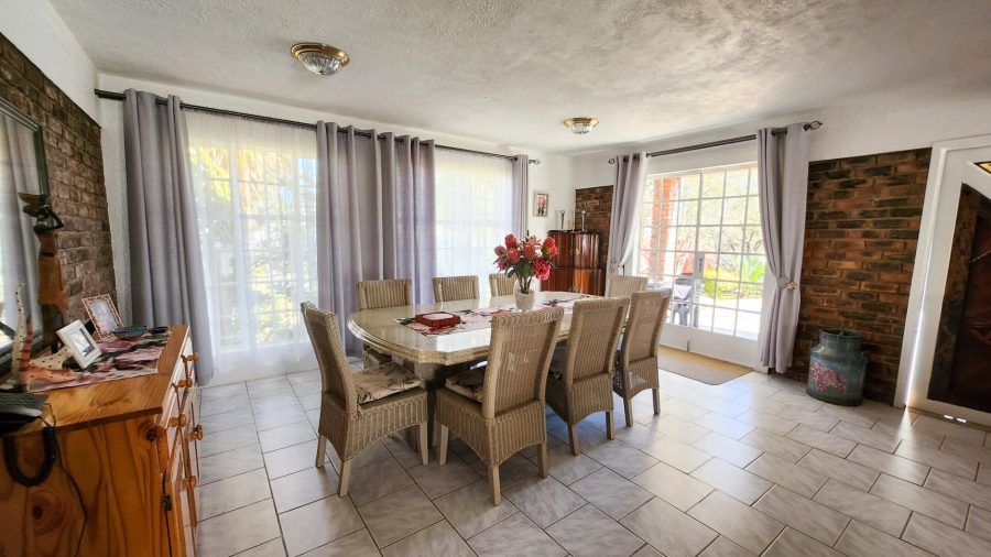 4 Bedroom Property for Sale in Wilkoppies North West
